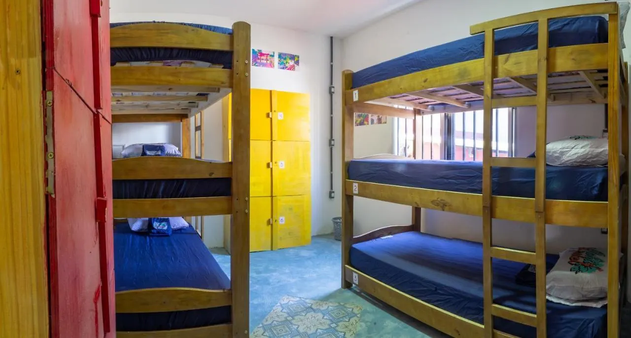 Aloha Hostel Pinhoes Fortaleza Brazília