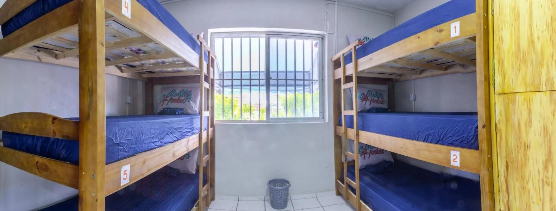 פורטאלזה Aloha Hostel Pinhoes