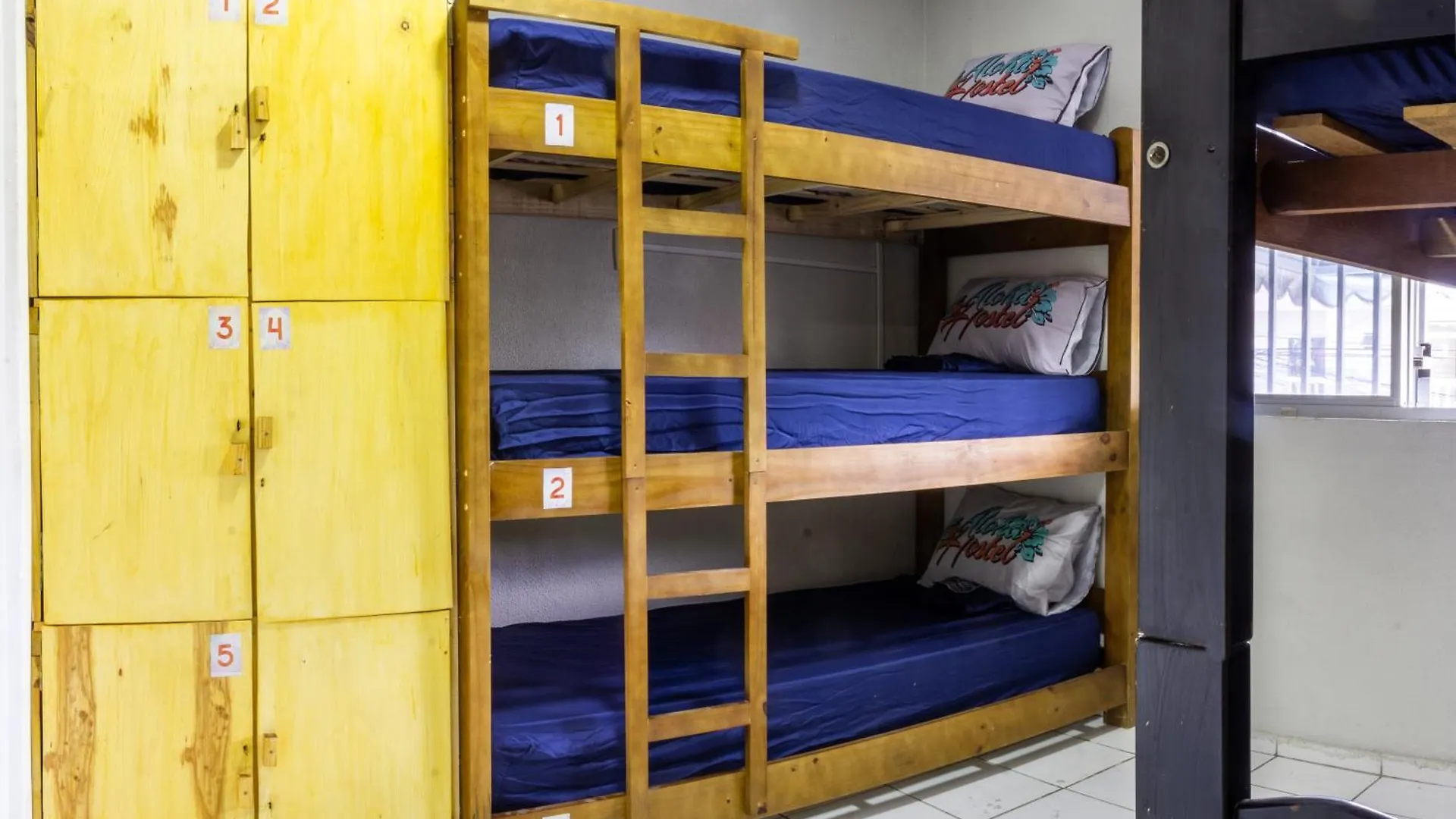 פורטאלזה Aloha Hostel Pinhoes