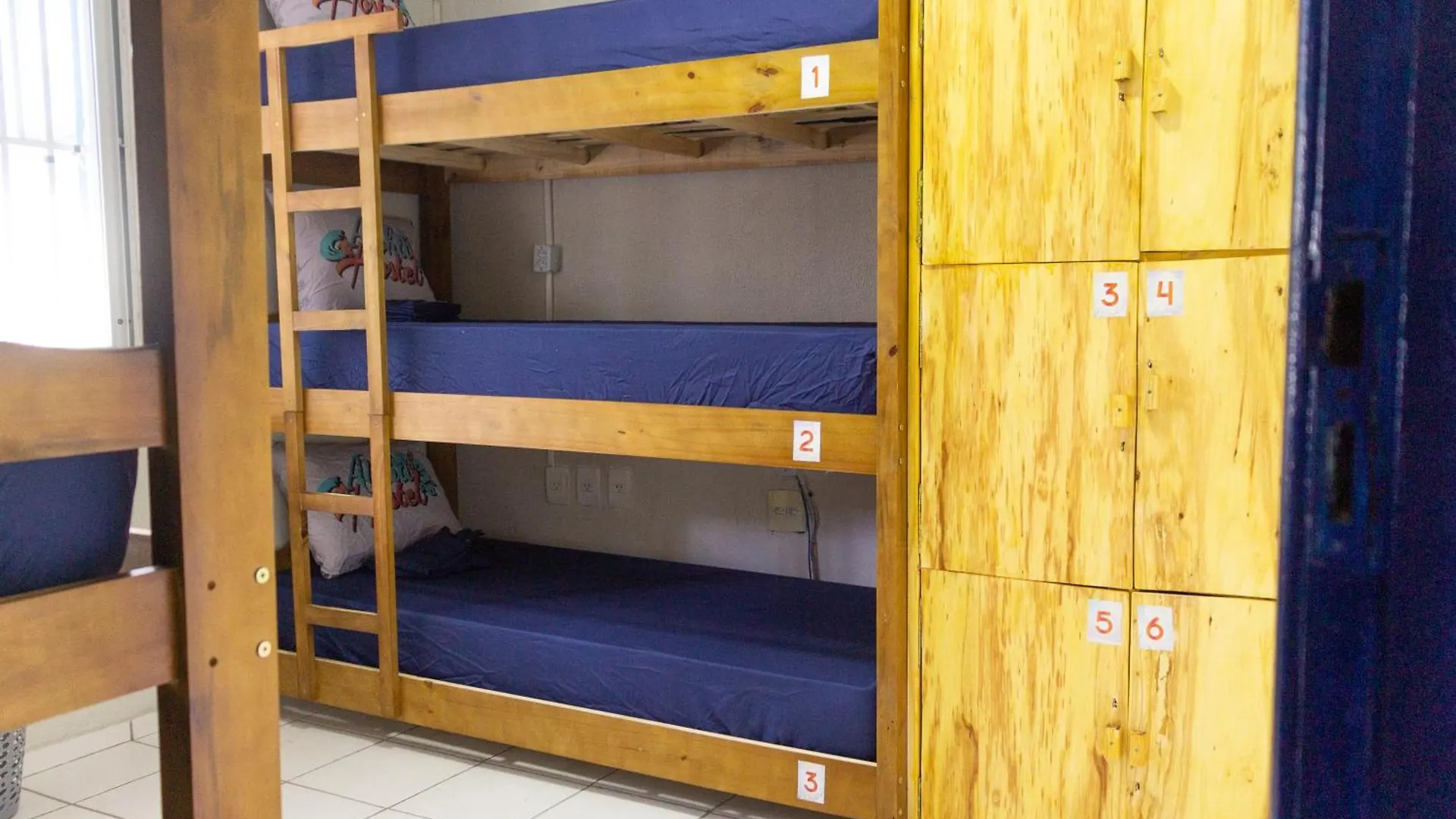 פורטאלזה Aloha Hostel Pinhoes