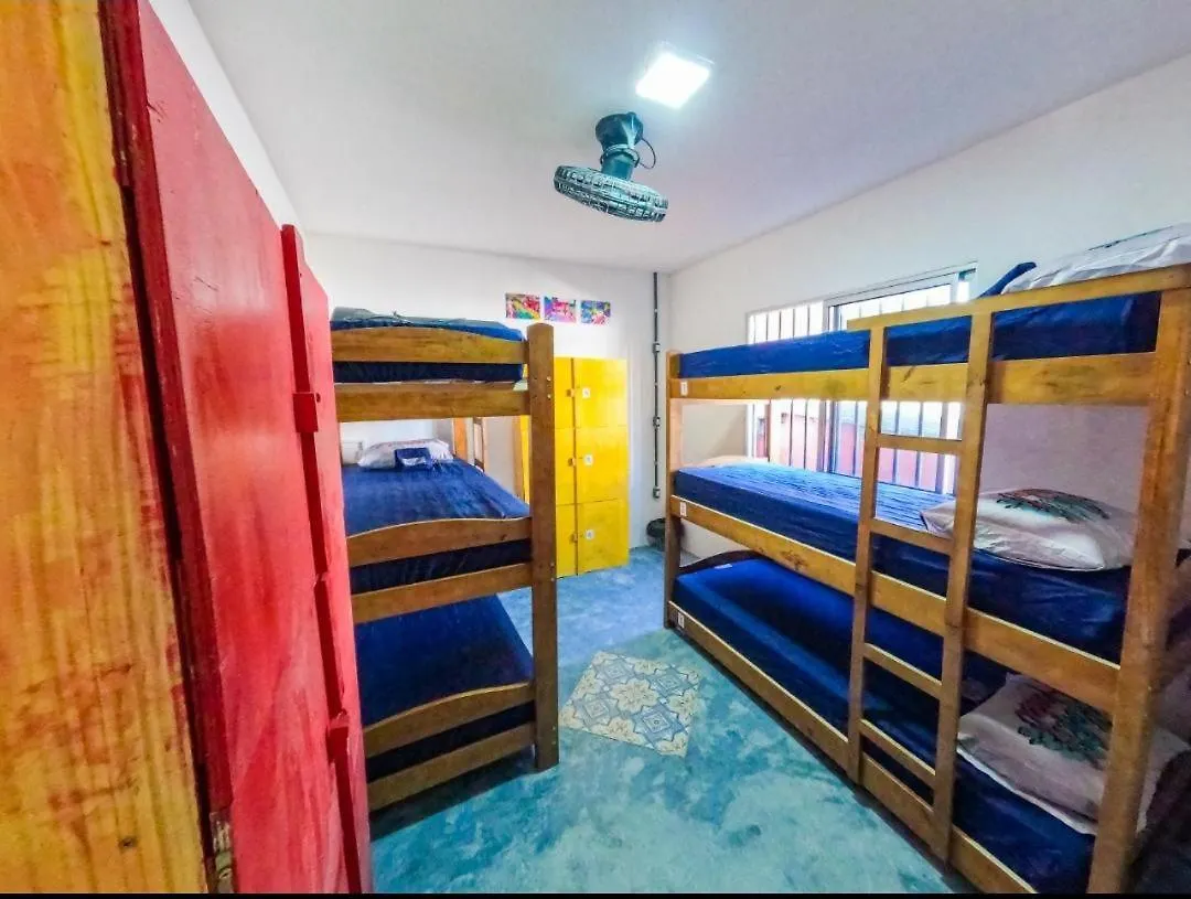 פורטאלזה Aloha Hostel Pinhoes 0*,